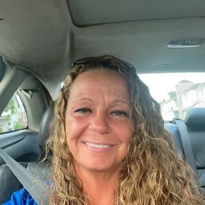 Meet your Posher, Renee